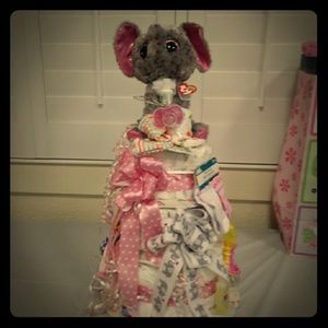 Diaper cakes